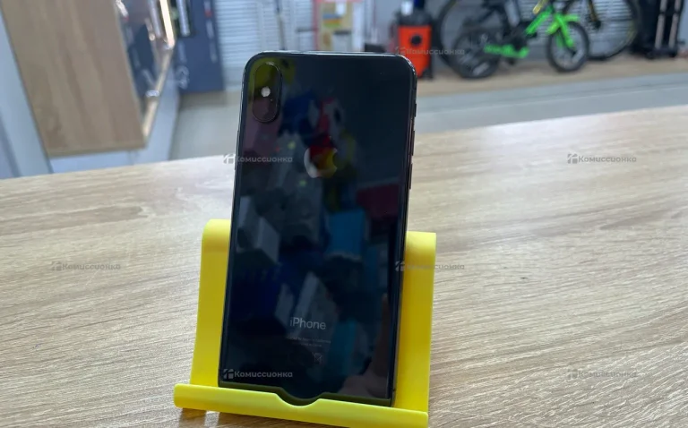 Apple iPhone X 3/64 ГБ