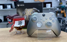 Купить Геймпад беспроводной Xbox Wireless Controller LUNA б/у , в Санкт-Петербург Цена:3990рублей