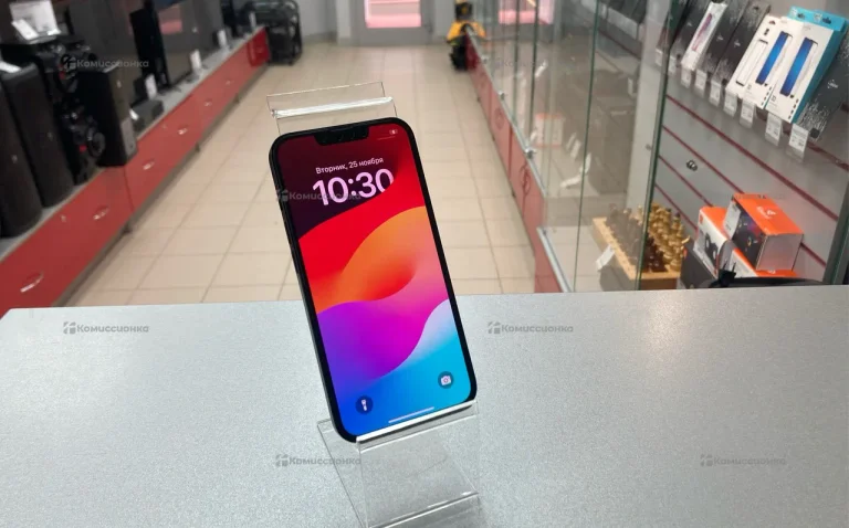 Apple iPhone 13 4/128 ГБ