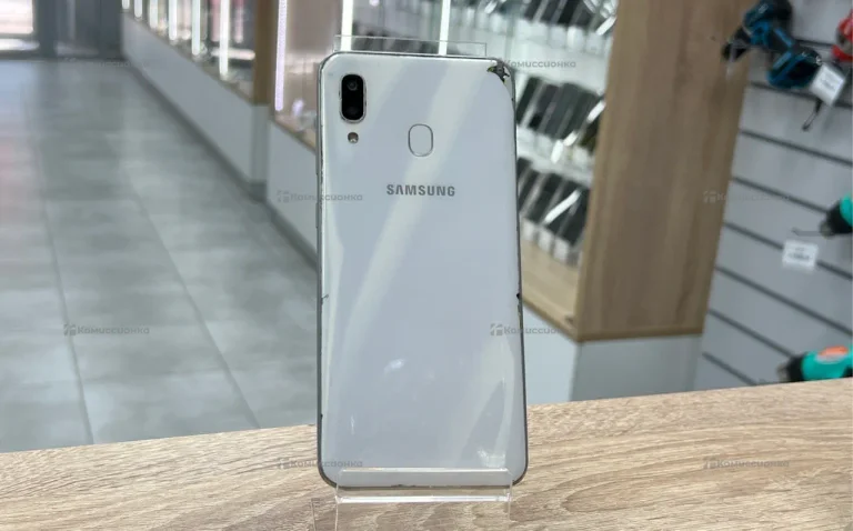 Samsung Galaxy A30 4/64 ГБ