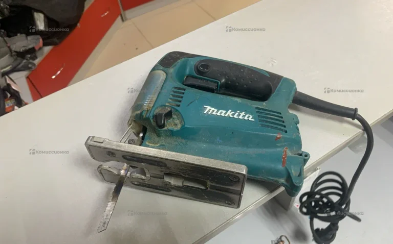 Электролобзик makita 4329