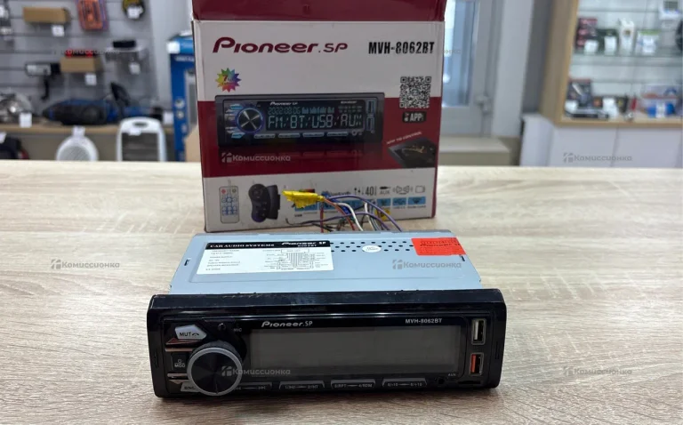 Автомагнитола  PIONER MVH-8062BT (китай)