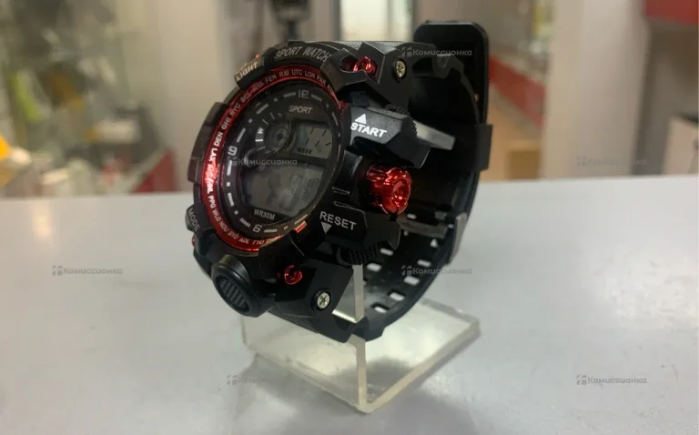 Часы  sport watch