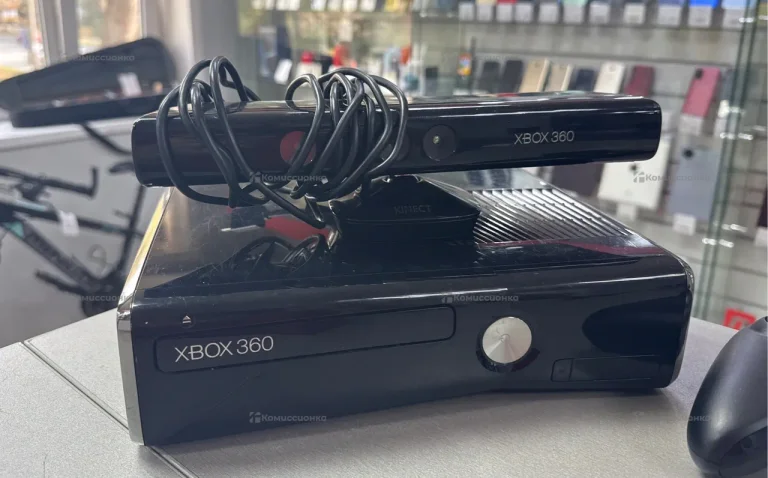 Приставка Xbox 360 + Kinect