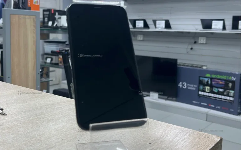 iPHONE XR64