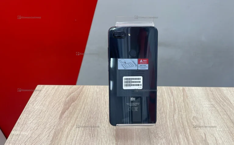 Xiaomi Mi 8 Lite 4/64 ГБ