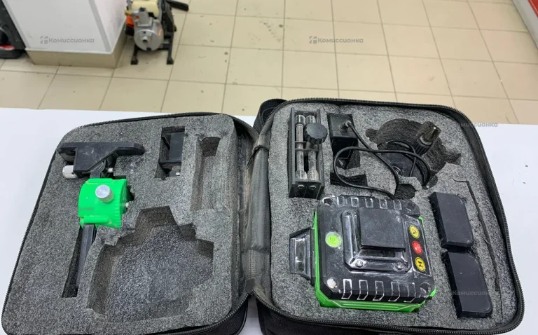 Лазерный уровень Hilda 4D