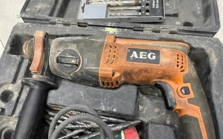 перфоратор AEG KH 24E