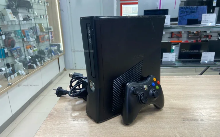 Приставка XBOX 360.