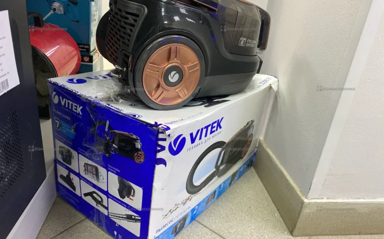 Пылесос Vitek VT-8117 Bk