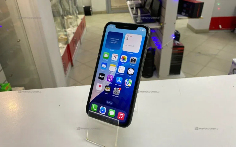 Apple iPhone 11 4/128 ГБ