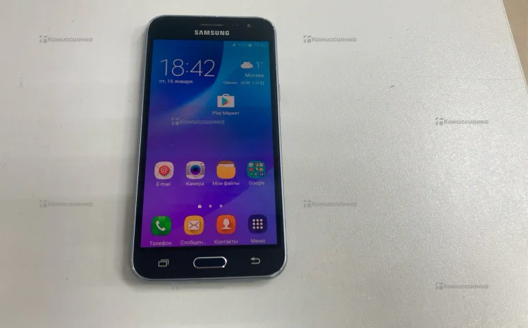 Samsung Galaxy J3 (2016) 1.5/8 ГБ