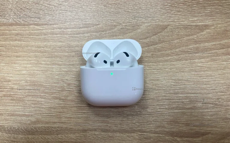 Наушники  Apple AirPods 4