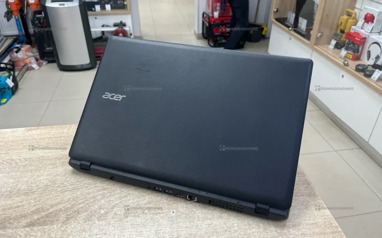 Ноутбук  Acer ES1-511-C7QA