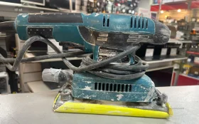 Купить Вибрационная шлифовальная машина Makita BO3711 б/у , в Санкт-Петербург Цена:2900рублей