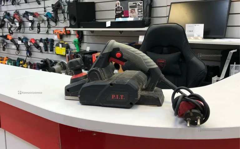 Электрорубанок PEP82-C