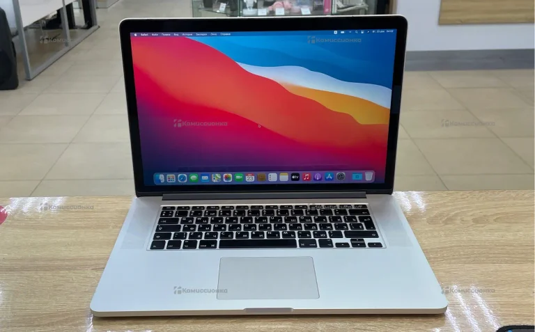 Ноутбук  Apple MacBook Pro 2014