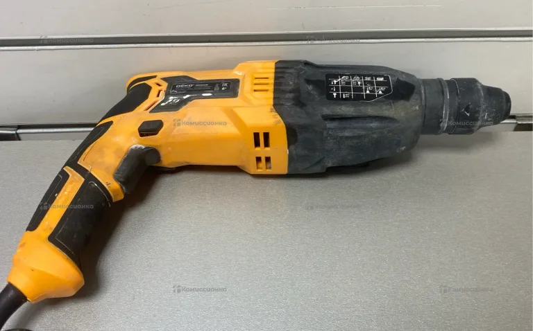 Перфоратор сетевой DEKO DKH950W