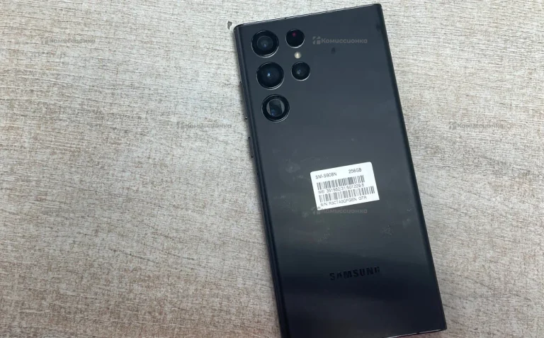 Samsung Galaxy S22 Ultra 12/256 ГБ