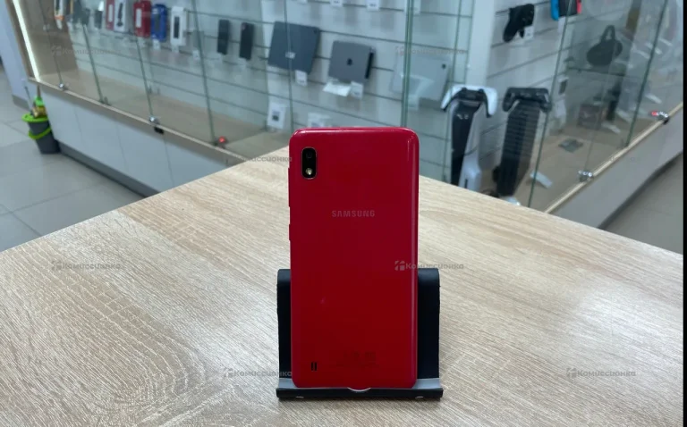 Samsung Galaxy A10 3/32 ГБ