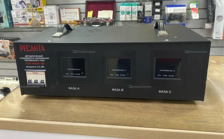 Стабилизатор напряжения Ресанта АСН-4500/3-эм