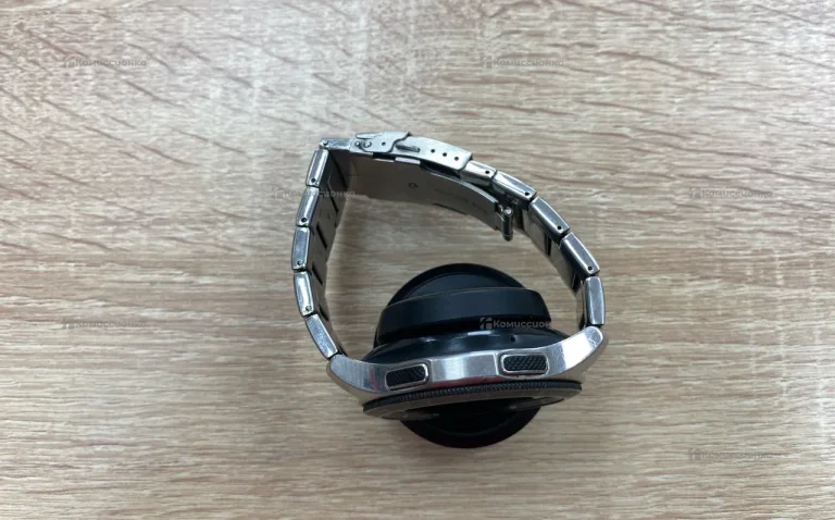 Часы  Samsung smart watch