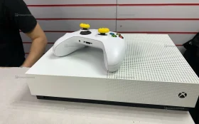 Купить Приставка Xbox One S 1 ТБ б/у , в Саратов Цена:13900рублей
