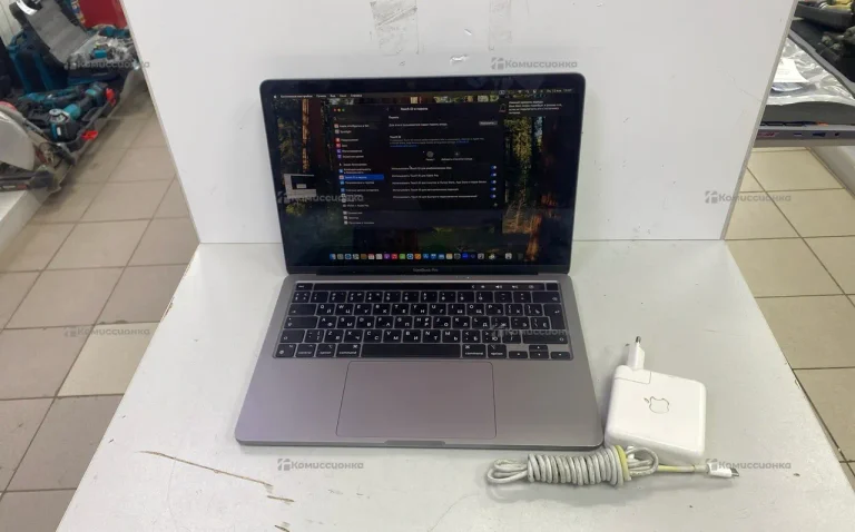 Ноутбук  MacBook Pro M1 2020