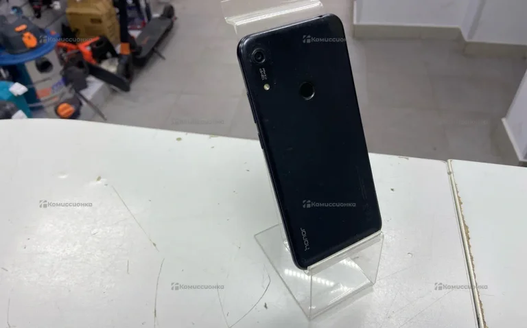 Honor 8A 3/64 ГБ