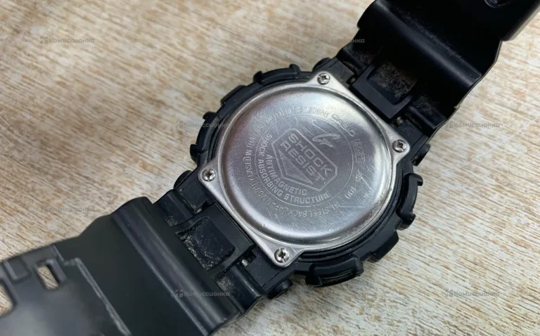 Часы Casio G-Shock GA-100