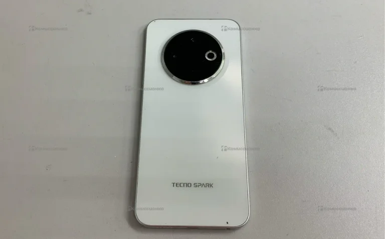 Tecno SPARK 30C 4/128 ГБ