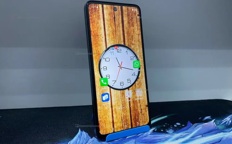 Телефон Tecno Spark 20C 8/128 ГБ