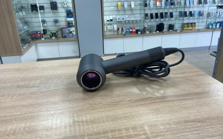 Фен Dyson реплика
