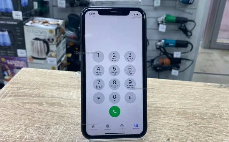 Apple iPhone 11 4/64 ГБ