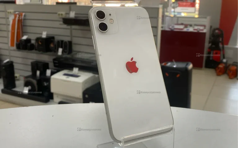 Apple iPhone 11 4/64 ГБ