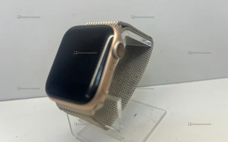 Часы Apple Watch 4
