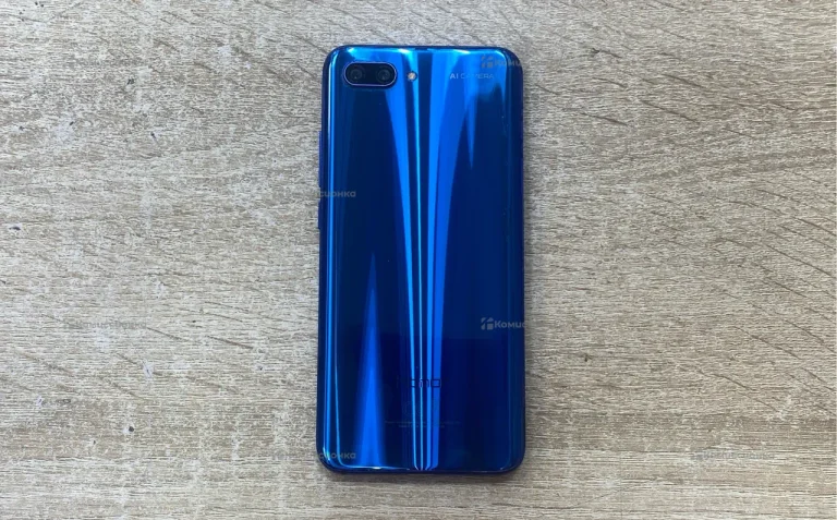 Honor 10 4/128 ГБ