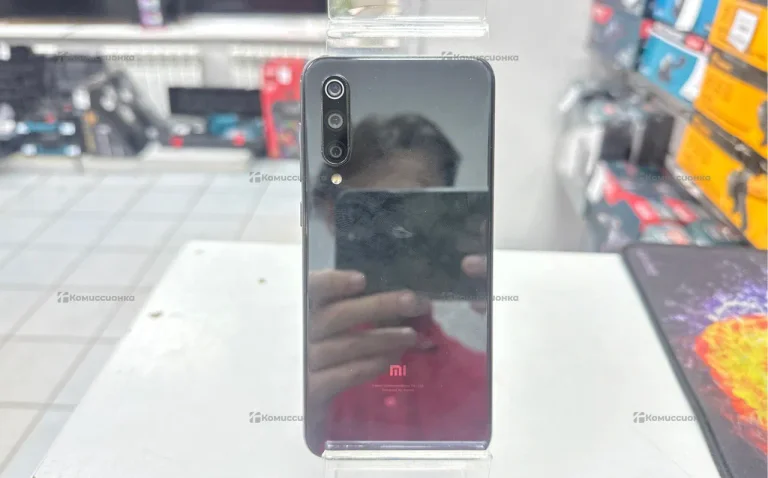 Xiaomi Mi 9 SE 6/128 ГБ