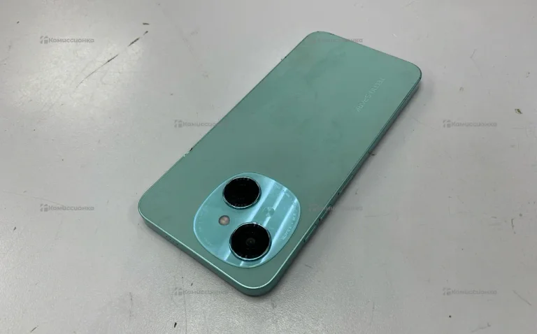 Tecno Spark Go 1 4/64 ГБ