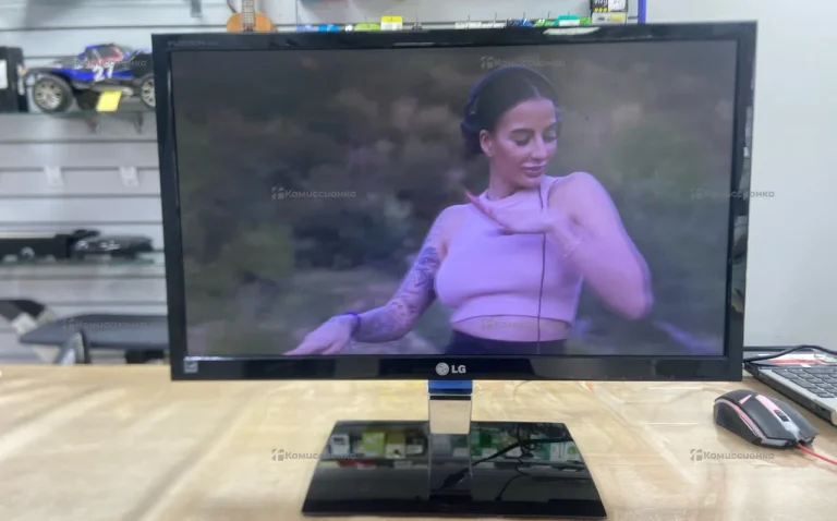 Монитор LG Flatron E2260T
