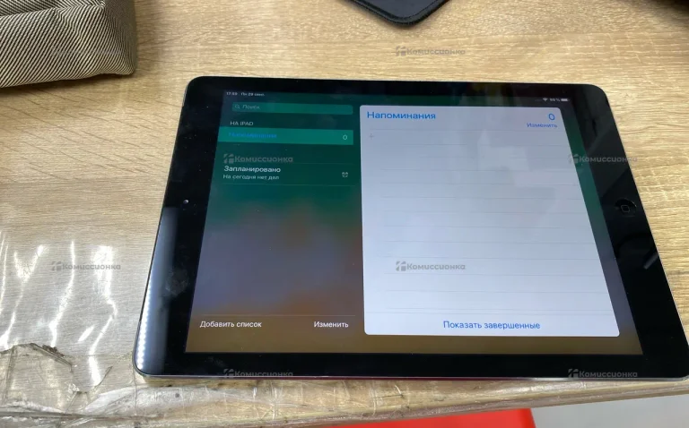 Планшет Apple iPad Air 32Gb Wi-Fi