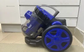 Пылесос Blacktron BT VC1604C