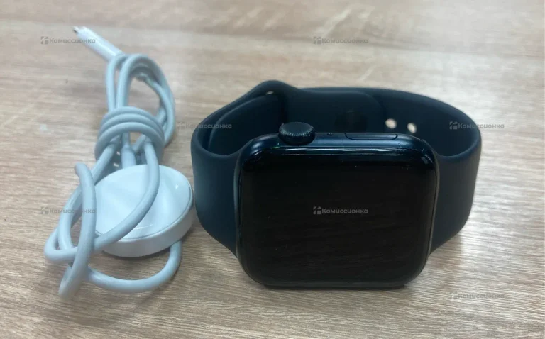 Часы  apple watch SE 2