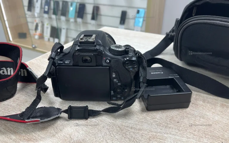 Фотоаппарат Canon 600D