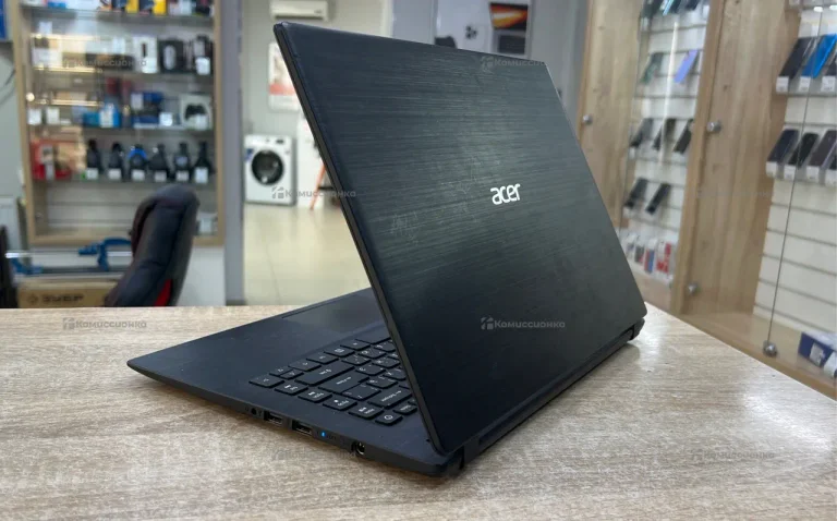 Ноутбук  Aser Aspire 1