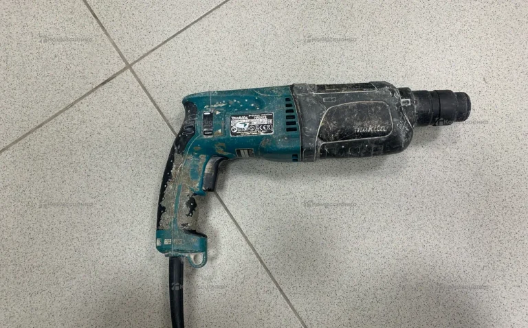 Перфоратор makita HR2470