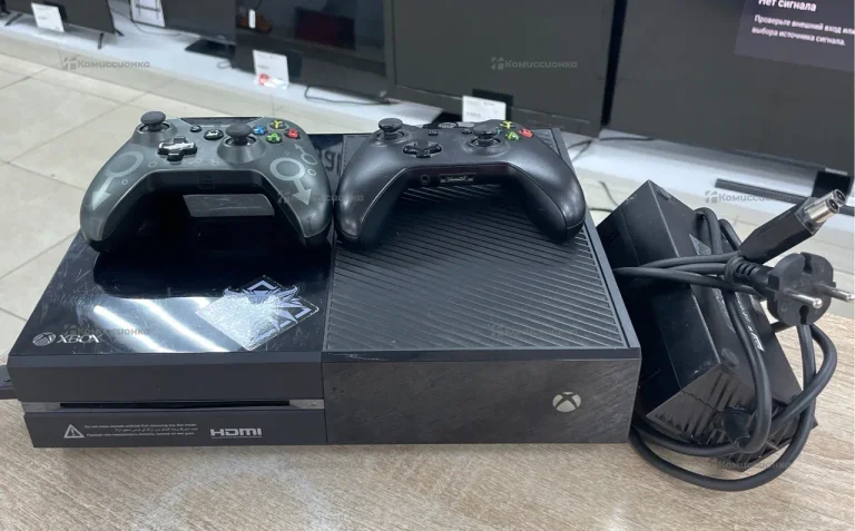 Приставка Xbox One 500Gb