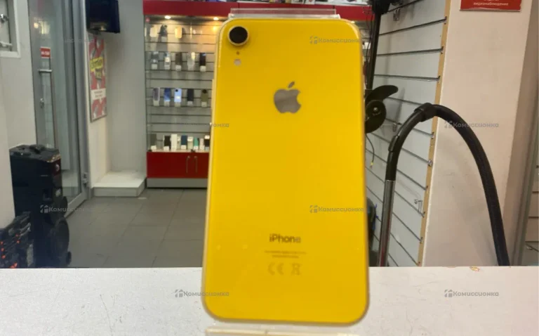 Apple iPhone XR 64ГБ
