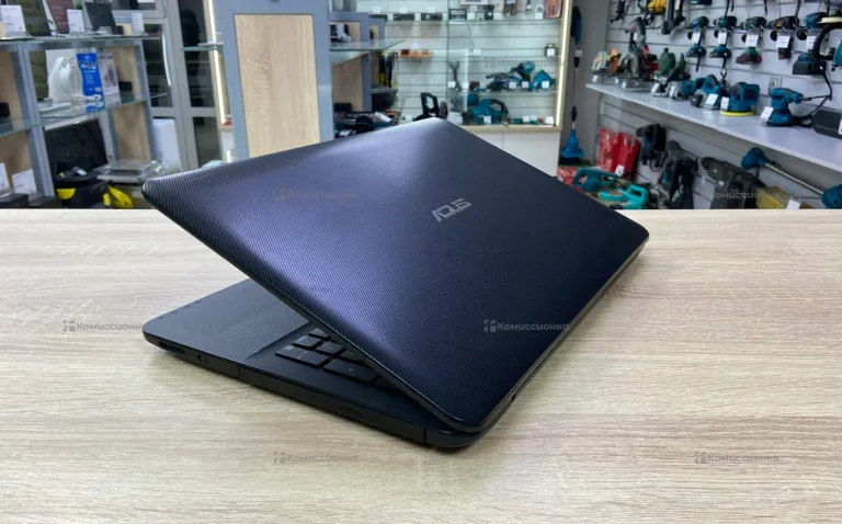 Ноутбук Asus K555S