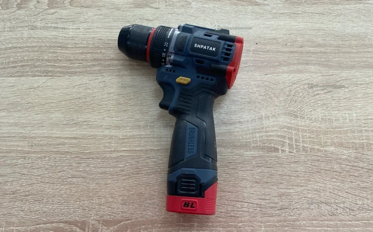 Шуруповерт Shpatak
